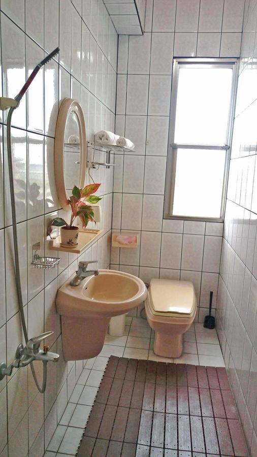 ทินโต เบดแอนด์เบรคฟาส Apartment Yilan ภายนอก รูปภาพ